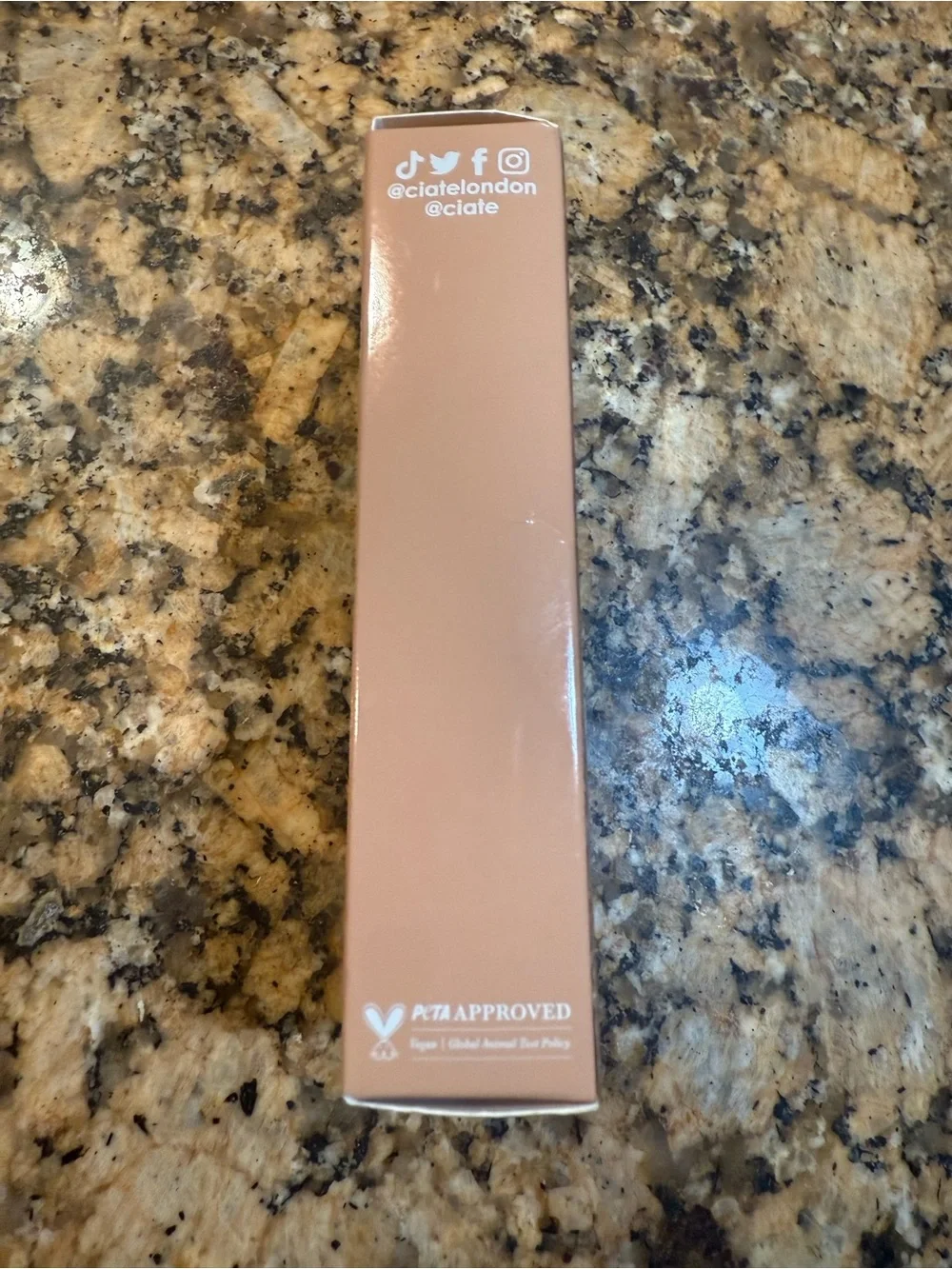 Ciaté London Dewy Skin Glass Glow Tint Shade 040 Medium Warm Vegan NIB 30ml